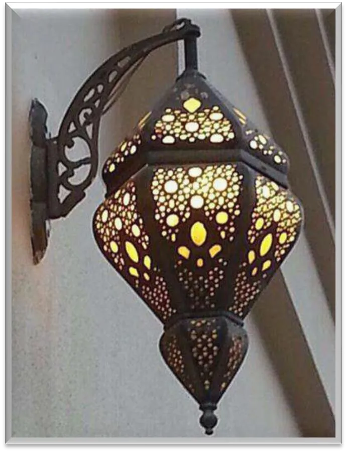 Antique Brass Wall Bracket — ZLWB-702